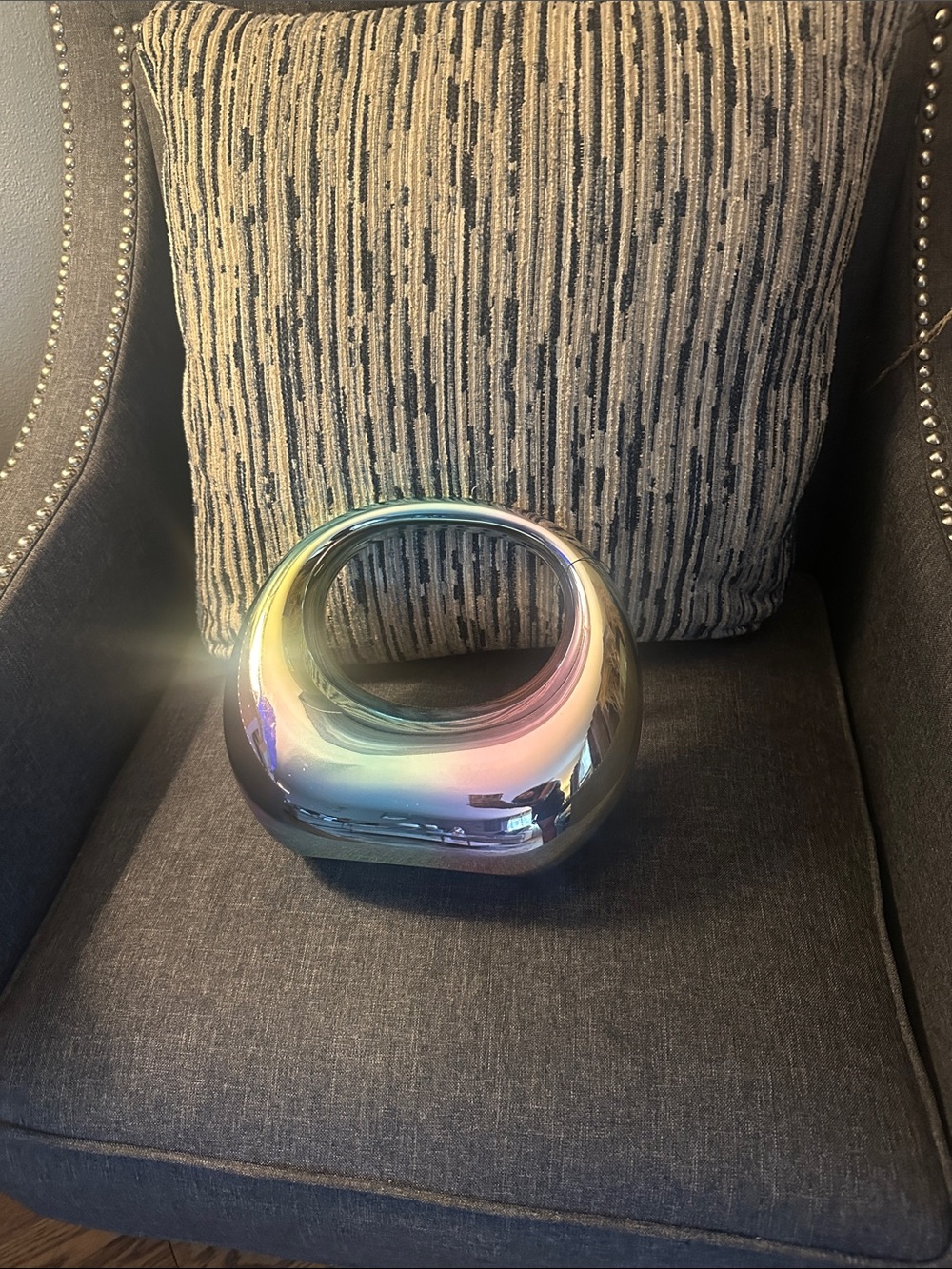 Iridescent Loop purse - Multicolor Finish